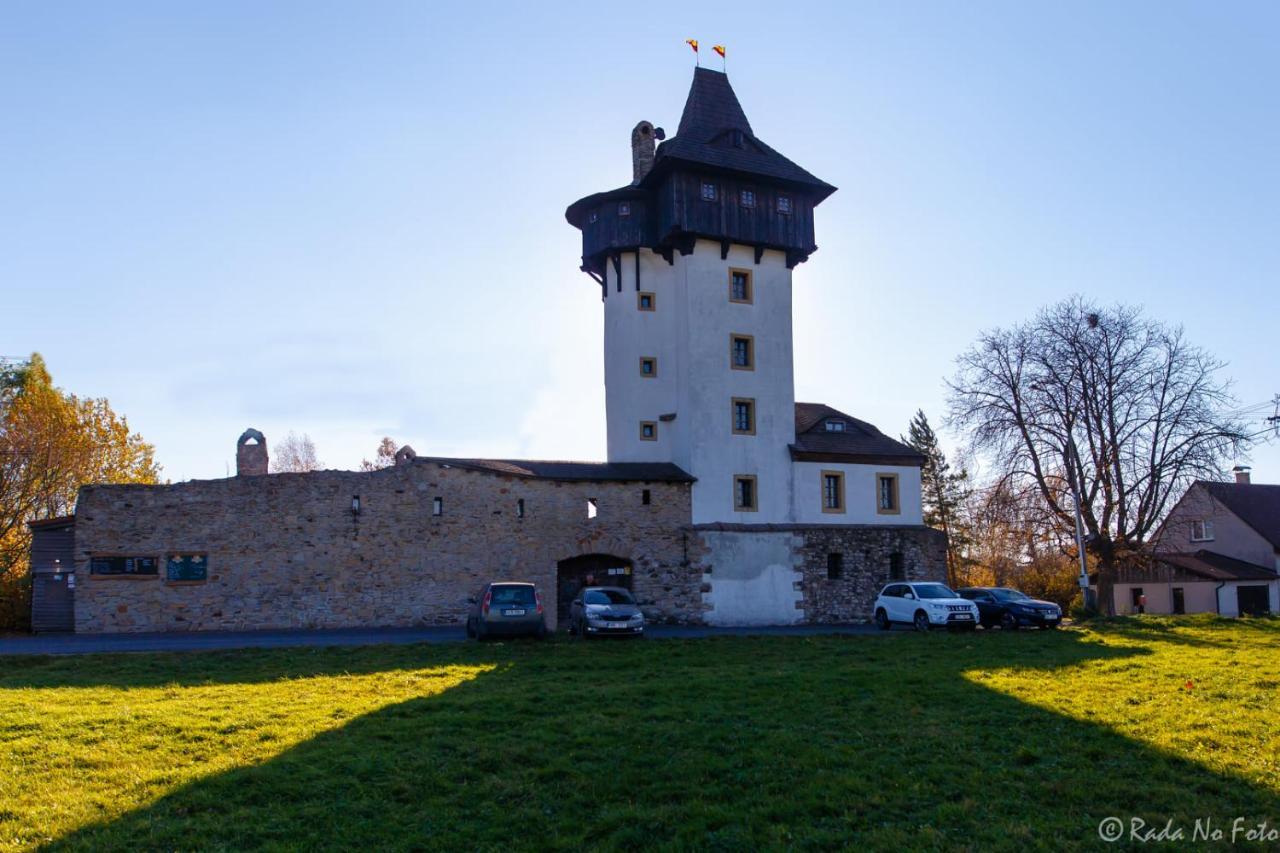 Penzion Hrad Фрідек-Містек Екстер'єр фото