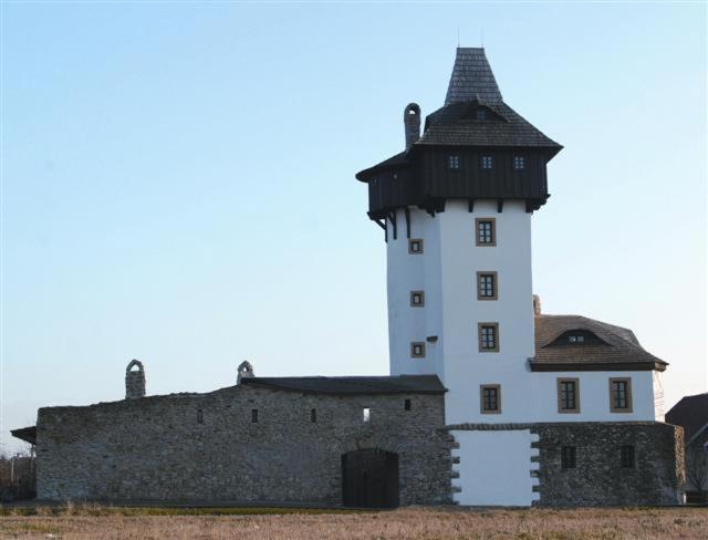 Penzion Hrad Фрідек-Містек Екстер'єр фото